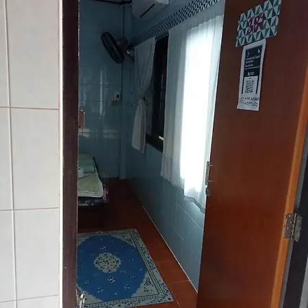 Np Guesthouse Trat Exterior photo